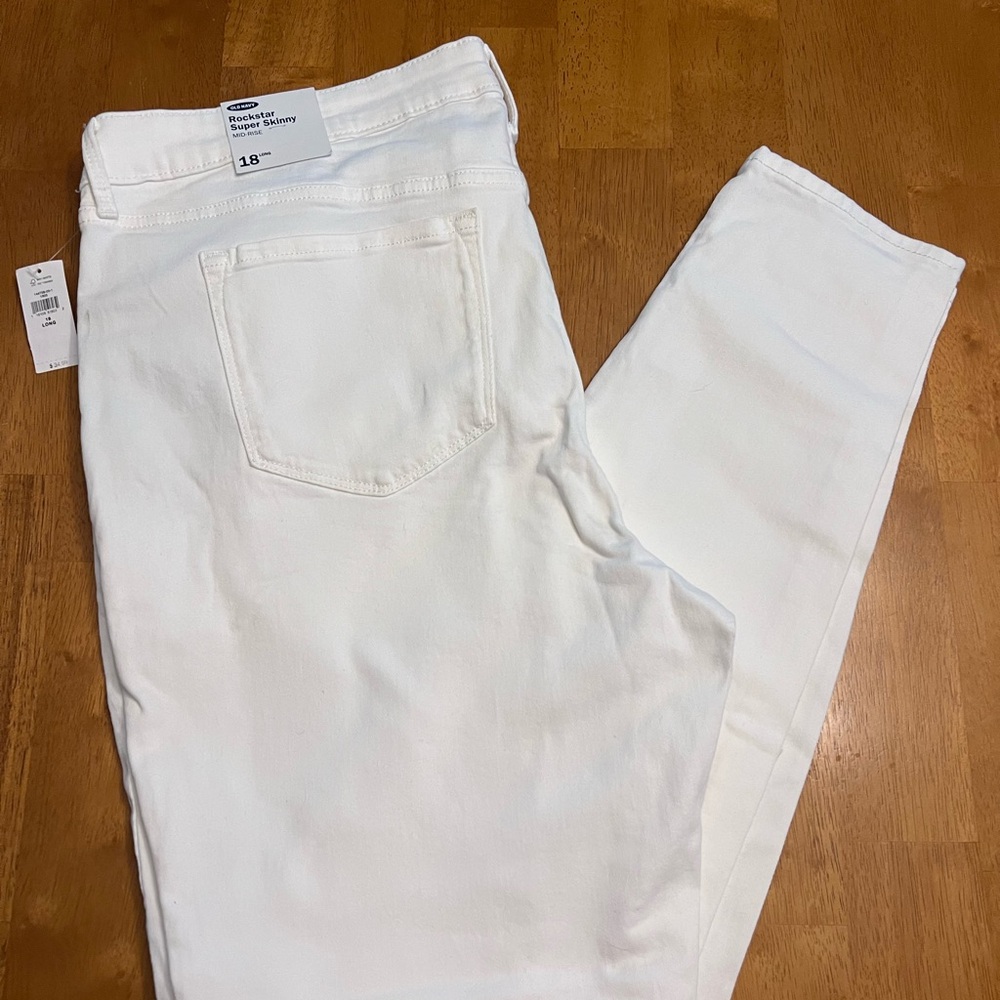 Old Navy Classic White Jeans